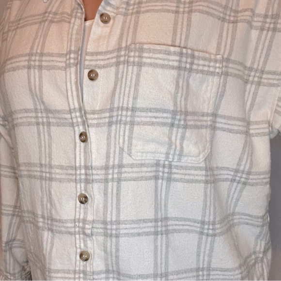 Cozy flannel button up. Size s/m. - Picture 7 of 7
